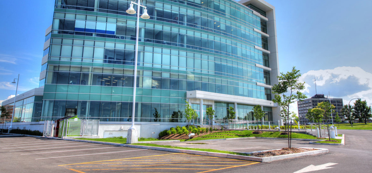 commercial glass door repair Crescent City