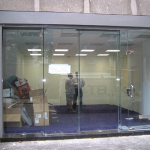 shop front door repair Crescent City